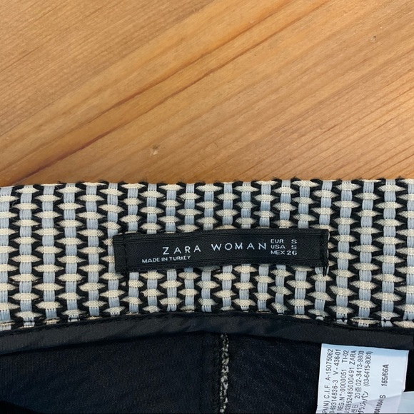 Zara Women Textured Weave Mini Skirt - Picture 5 of 6